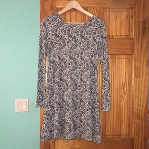 Adorable long sleeve Old Navy patterned dress